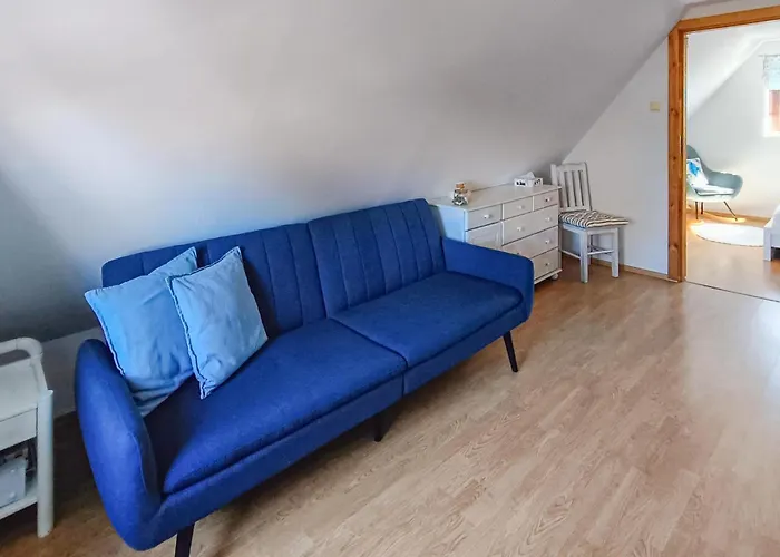 Two-bedroom In Nowe Warpno